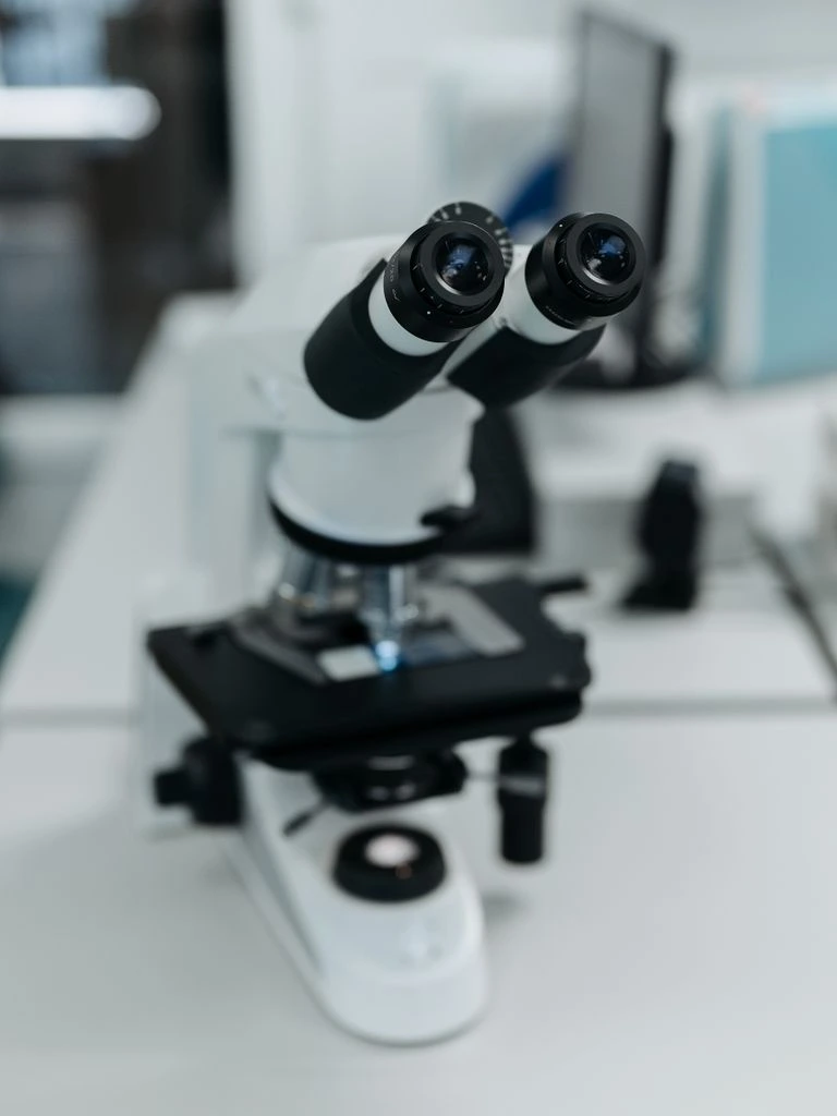 Pure-I sCMOS module mounted on a research microscope side port